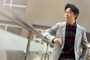 娱乐吃瓜君潘粤明